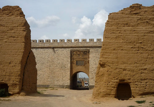 Čínská zeď poblíž města 济宁.