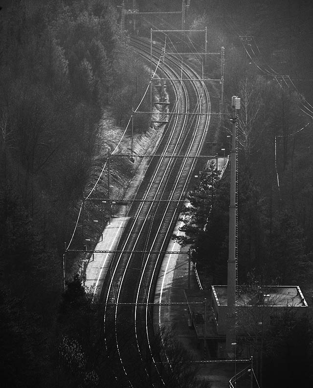 A na závěr jedna nedělní ze skal Písčivek. Tady koleje zatím tvar drží docela pěkně.
