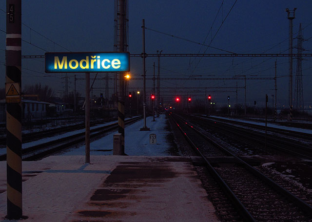 Poslední vlak přes dolní nádraží