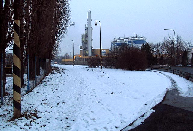 Větev vleček na jatka okolo Technoplynu byla totiž koncem roku 2012 taky vytrhána.