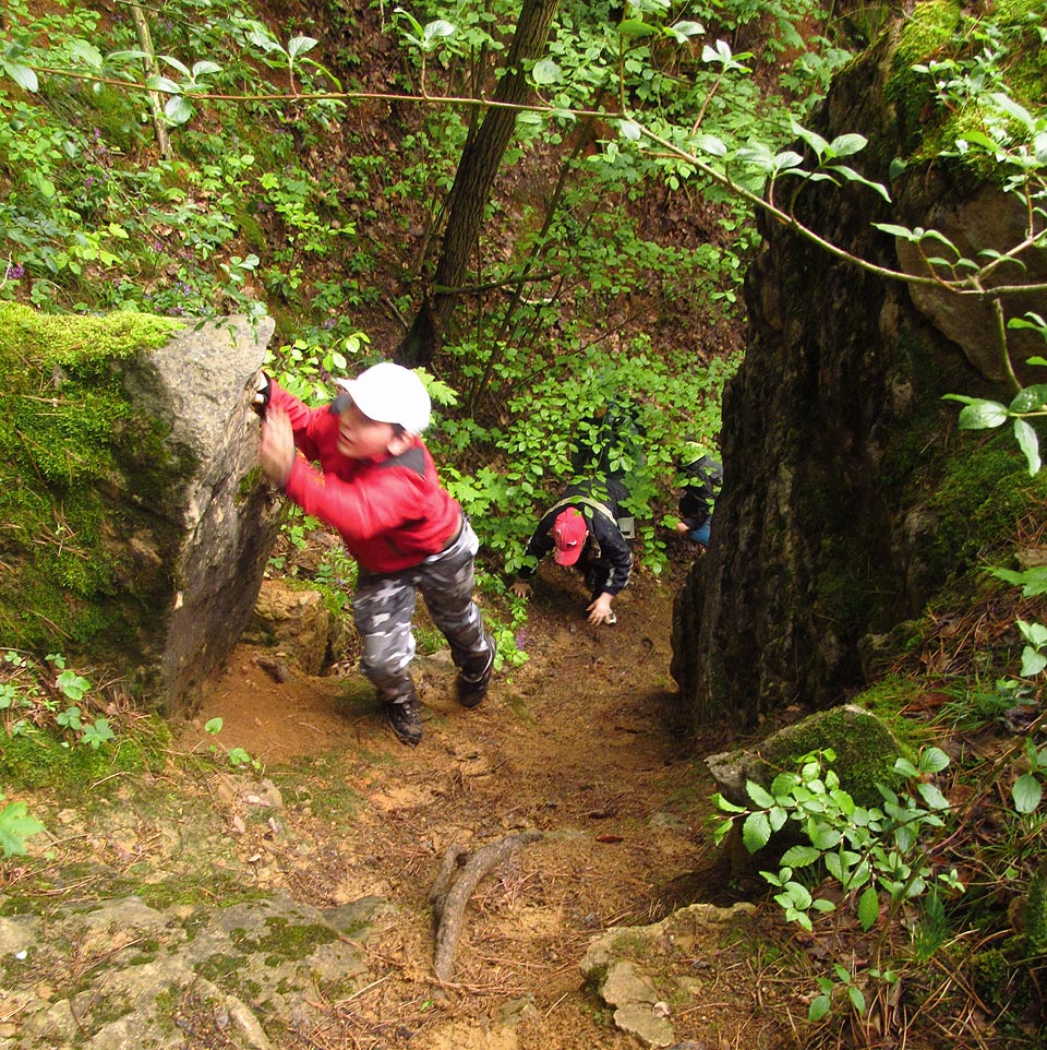 Zachráněni! Výstup na povrch z hlubiny Malého Kamenska.