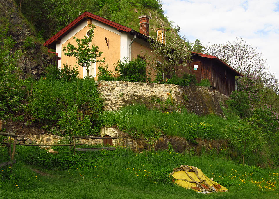 Základna Korno u trati č. 170.