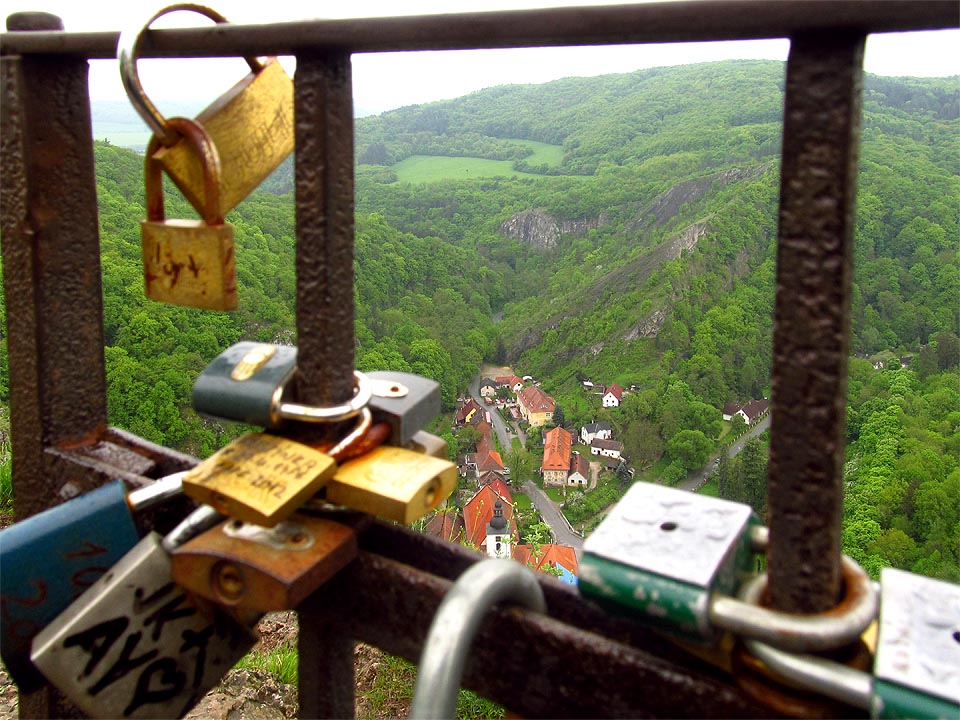 Zamilované zámky jsme poprvé viděli v roce 2009 v Київу. Teď už jsou i ve Svatém Janu.