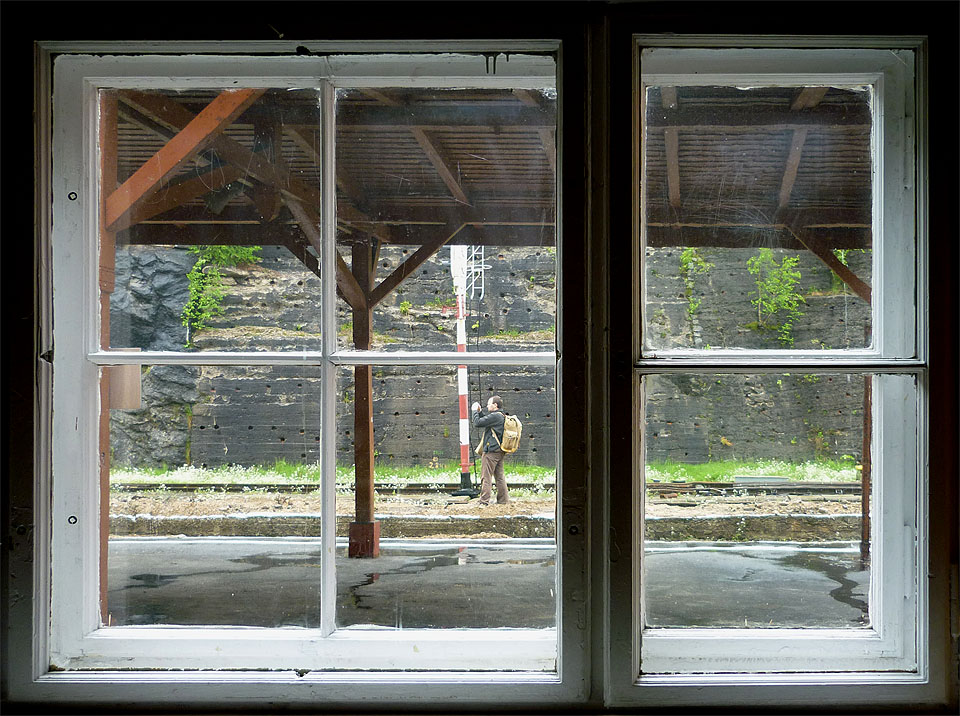 Nádraží ve Szklarské Porębě je však dobře udržované, lecjaké české město by se mohlo přiučit.