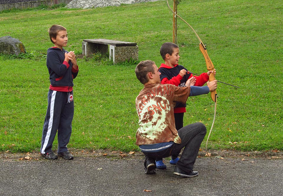 Šéf třetí karavany Martin Vérteši - Sova ve stylovém tričku.