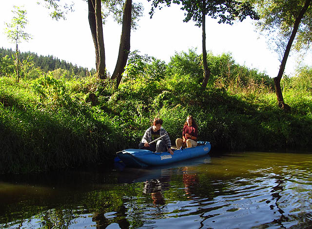 Zahájení druhého dne plavby bylo již pod slunečními paprsky.