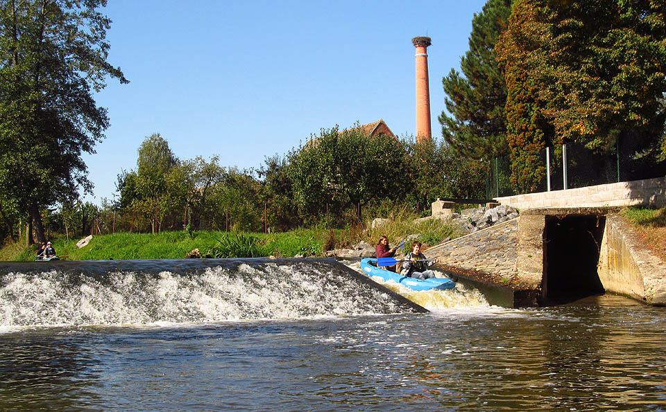 Jediný jez, v němž bylo dost vody na splutí.
