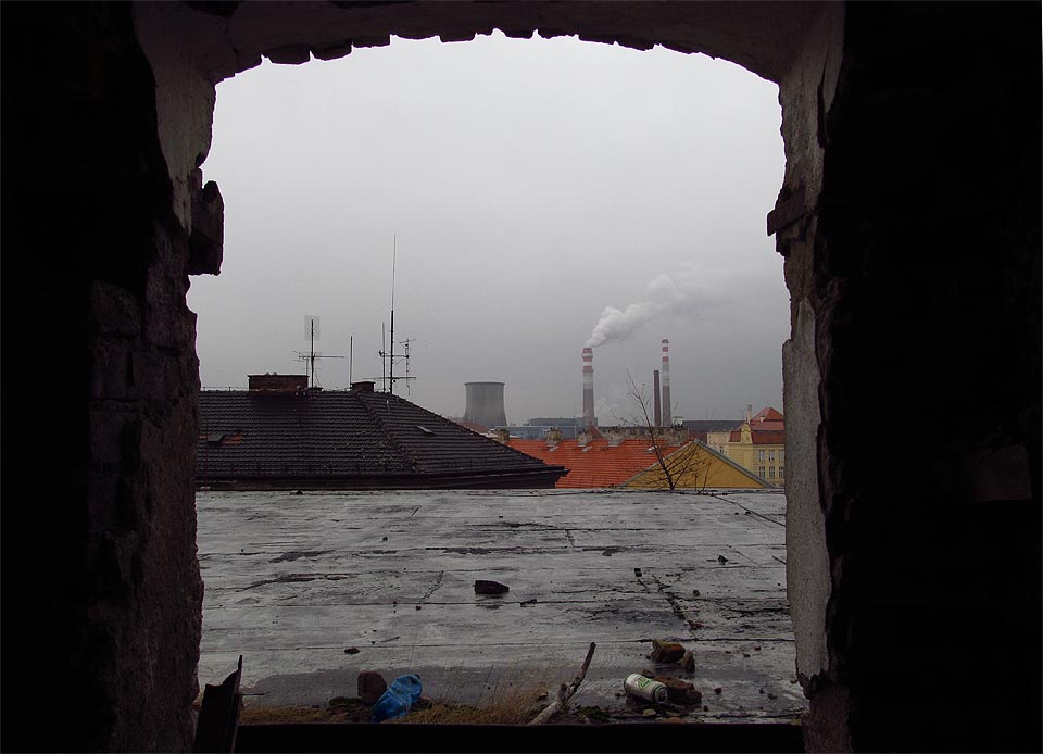 I tak mohou vypadat v roce 2013 výhledy z oken v samotném centru Brna.