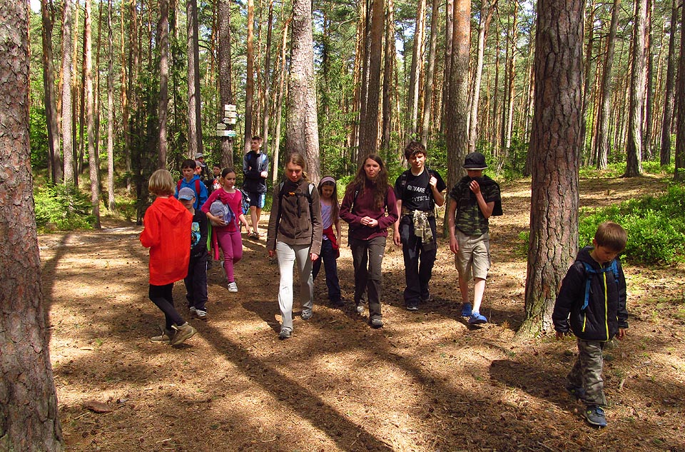 Tady někde by ty Maštale už mělý být!