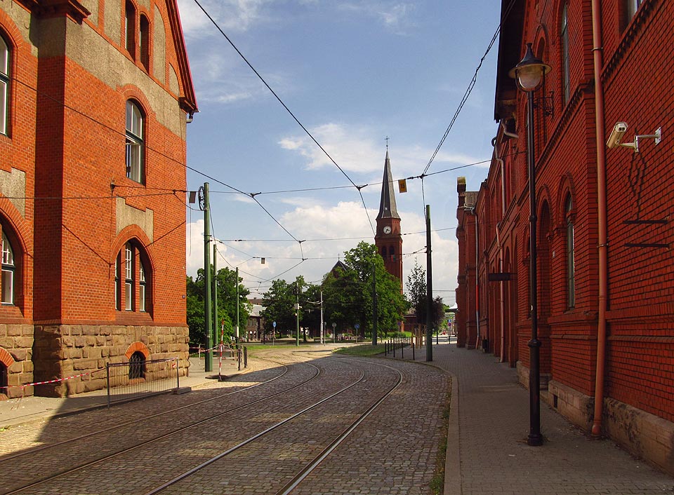 Ulice 1. máje je jediným útočištěm pro agorafobiky v okolí vítkovické radnice.