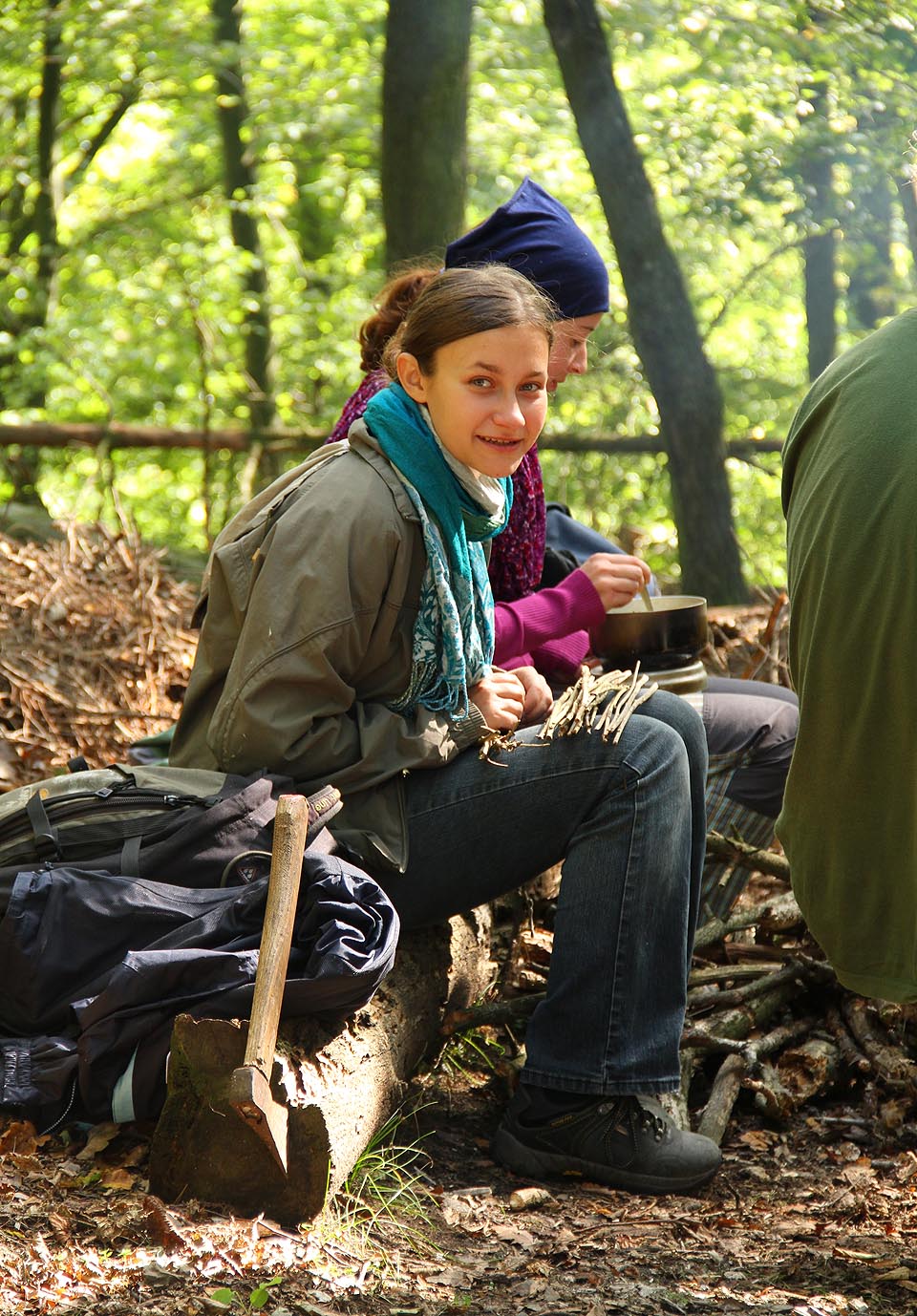 Drobek a Radka při výrobě fagule.