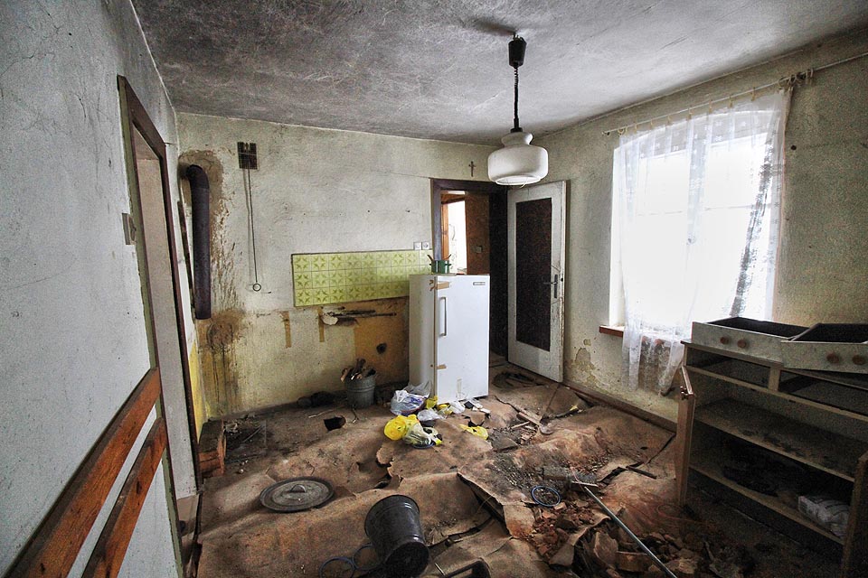 Zkáza domu v Podlesie č.p. 16.