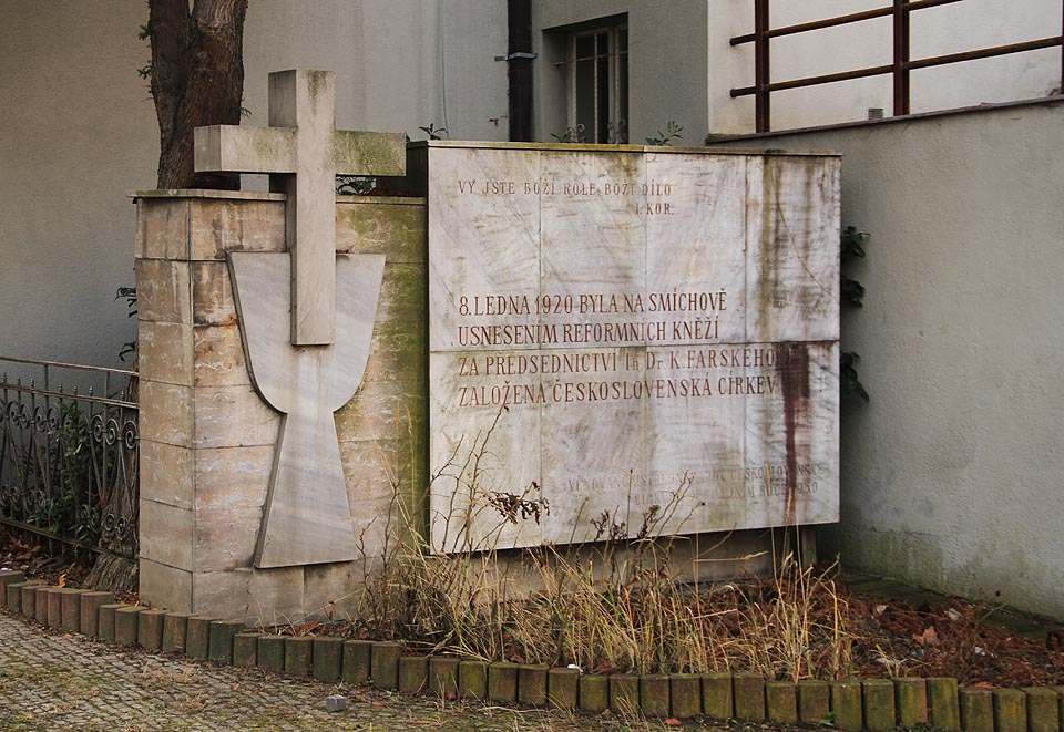 8. ledna 1920 byla na Smíchově usnesením reformních kněží za předsednictví ThDr. K. Farského založena Československá církev.