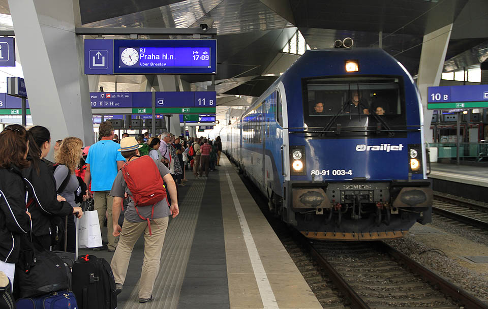 Už mě veze můj poslední vlak…