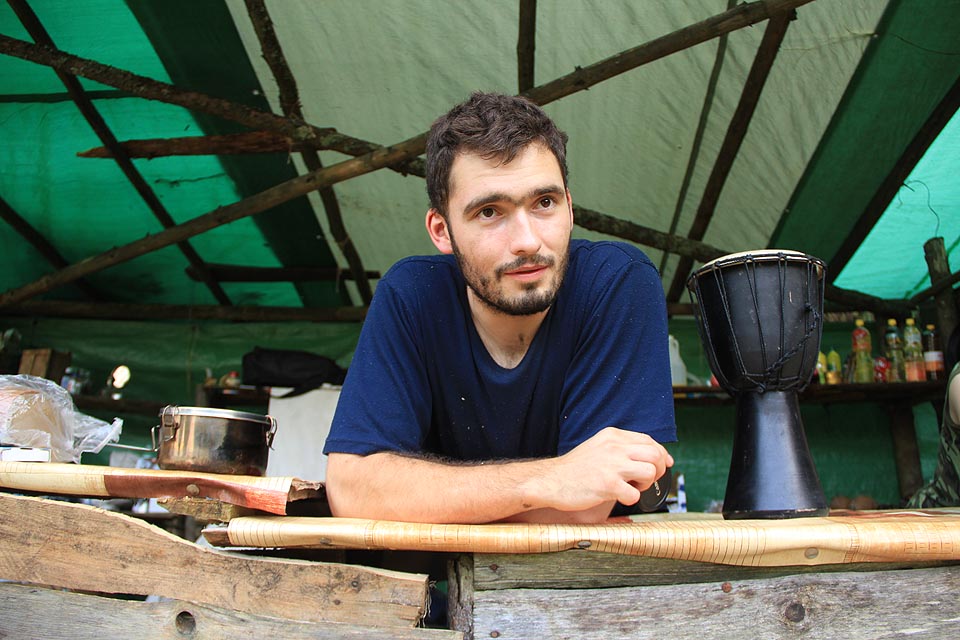 Romain nás navštívil v půli tábora a vdechl kuchyni kousek své specifické atmosféry.