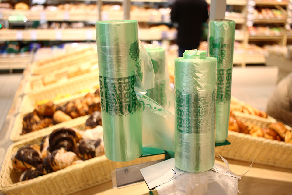 K našemu překvapení je tu řada věcí, ze kterých bychom se mohli poučit i u nás. Třeba pytlíky a tašky z biologicky rozložitelných plastů v supermarketech.