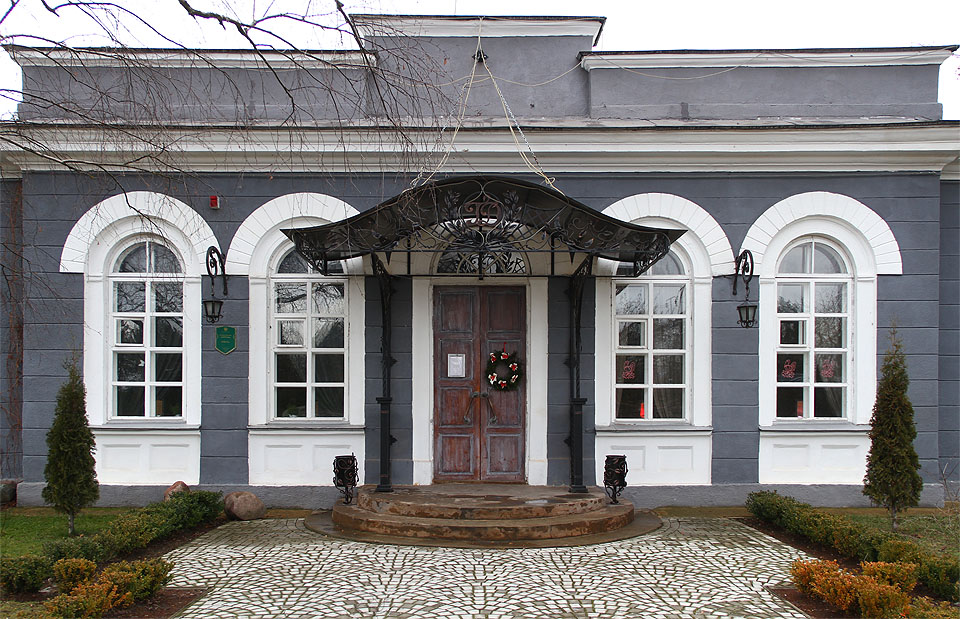 Restaurace Нехачево ve vesnici Няхачава nás nadchla cenami i relativním luxusem.