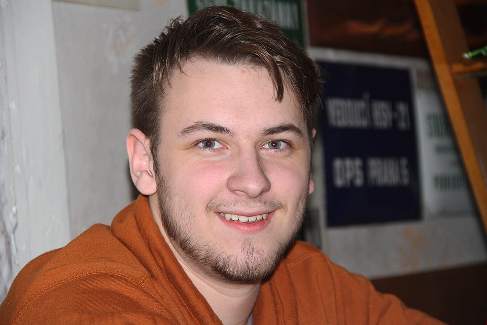 Očihi. Robustní postava imperiálních dějin a válečný štváč, který sice nikdy neprohrál žádnou válku, ale taky nevyhrál celou hru.