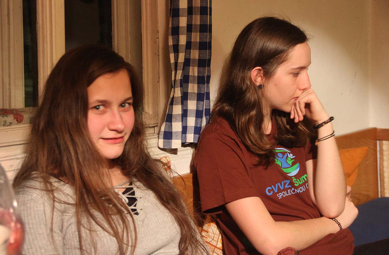 Drobek a Terka na Unilandu v očekávání nadcházející diskuze naplňující dvoudenní jednání přípravného výboru CVVZ.