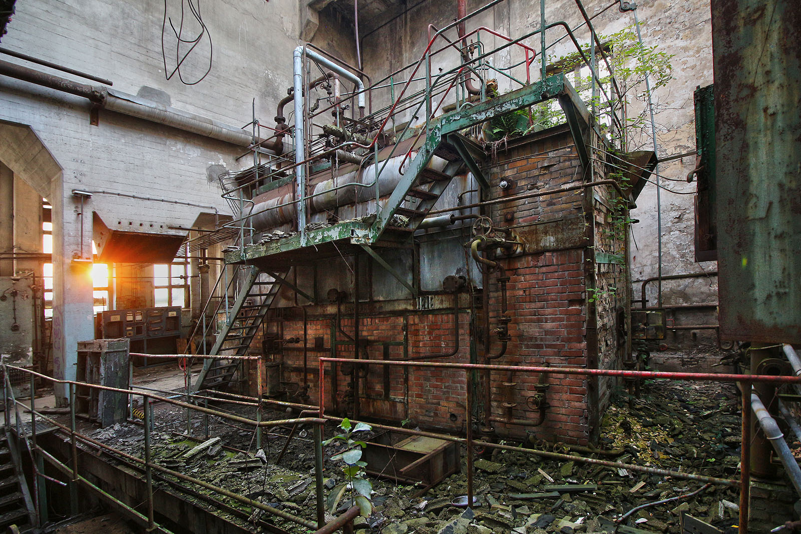 Srdce kotelny, které dotepalo - raší na něm stromky jako někde v Machináriu. Článek o tomto divu připravujeme.