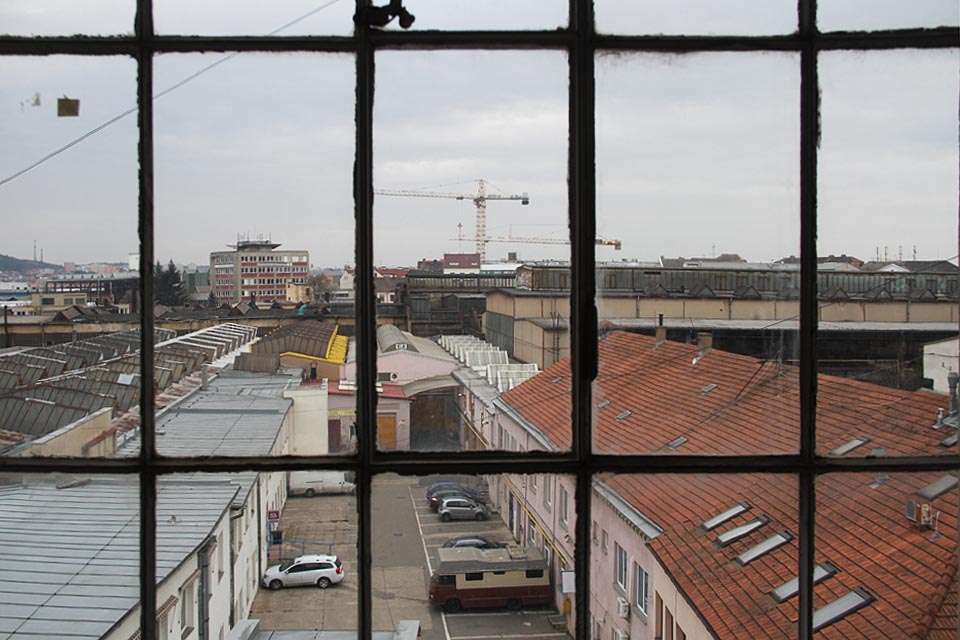 Industriální oblasti Dolního Cejlu a svitavského nábřeží mě fascinují omdalička. A hned tak nepřestanou…