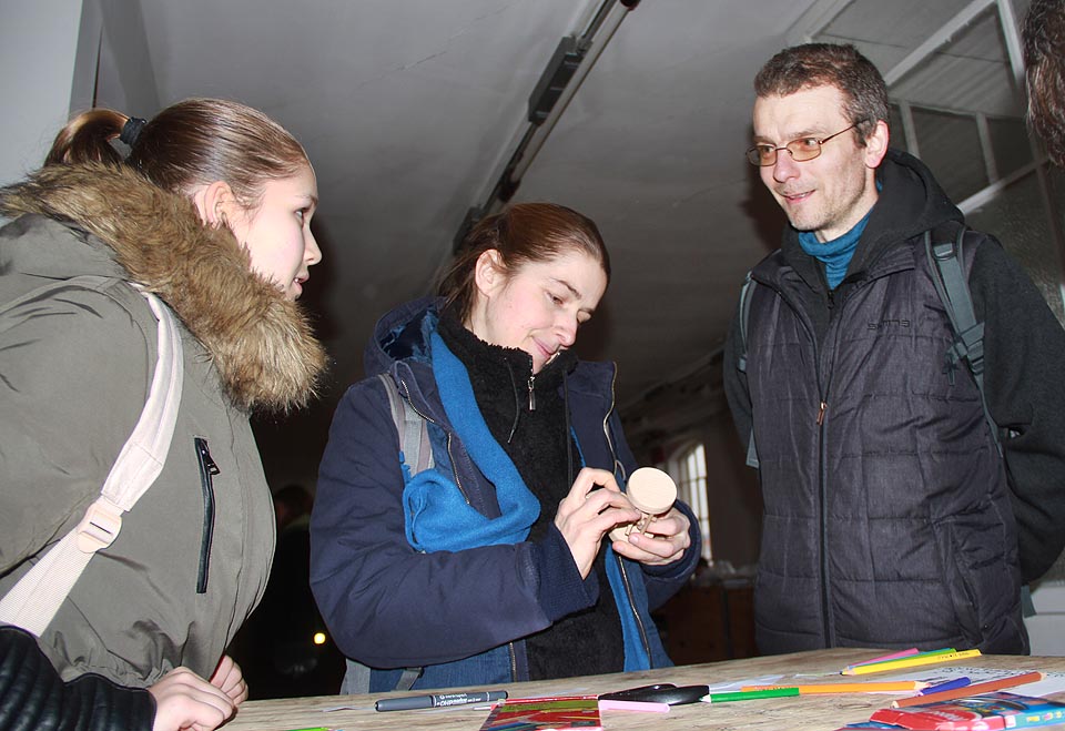 Navštívila nás taky dobře známá tulácká rodinka z Vinohrad. Narozdíl od <a href="/clanek/362&title=Tábor Bobří stopy Nemesis">tábora</a> vypadala Verča naprosto zdravě - konečně jsme ji viděli se smát!