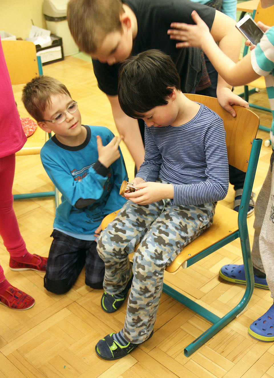 Zlatým hřebem bylo vyndávání ježka z klece, které se protáhlo do pozdních nočních hodin.