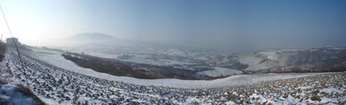 Panorama z příhraniční oblasti San Marina.