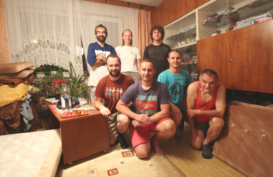 Duhá noc na naší cestě. Bereme za vděk pozváním k Františkovi a Vaškovi a užíváme si relativního komfortu jejich bytu. Snad nás na oplátku navštíví na podzim v Brně.