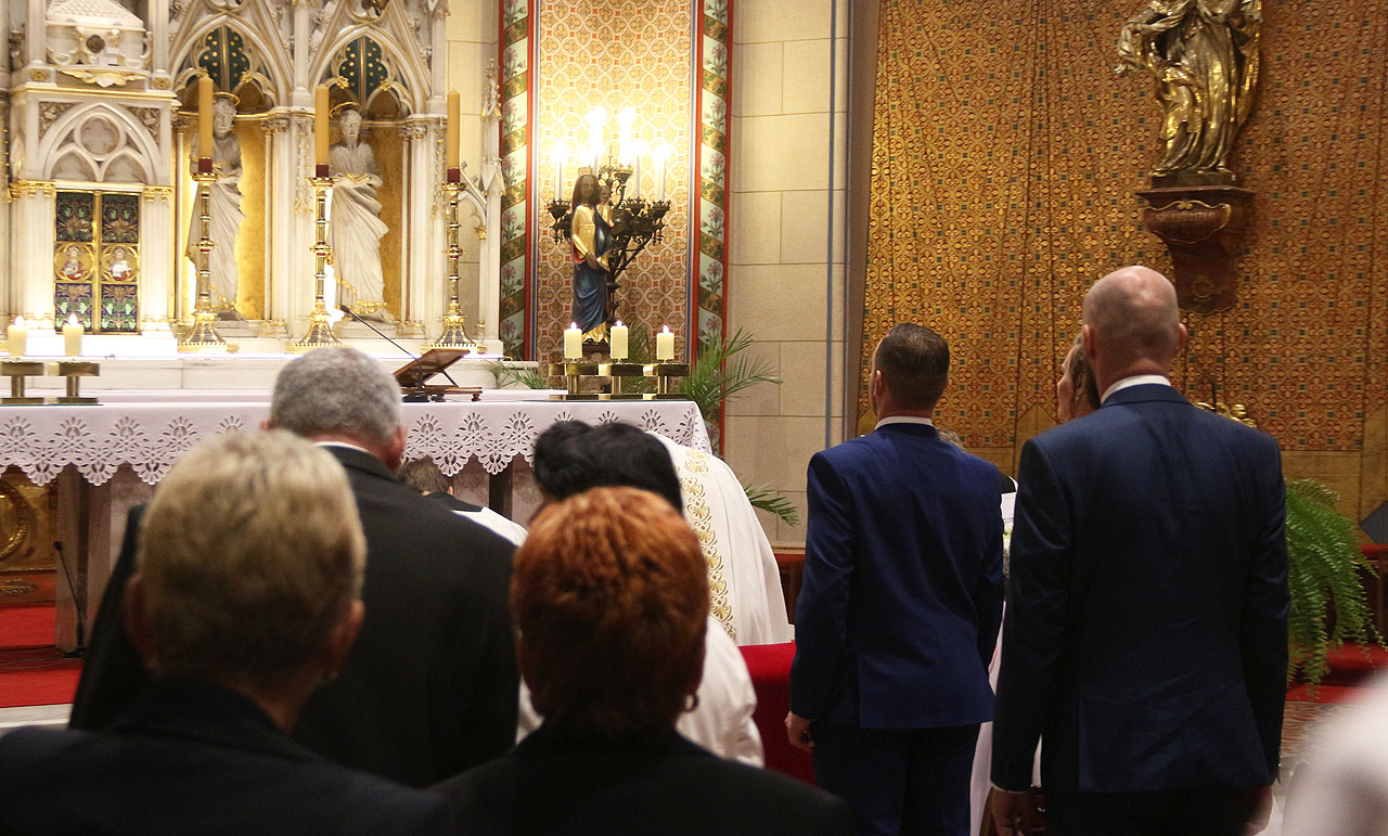 Svědkem ženicha byl Soki, svědkyni nevěsty jsem nepoznal.