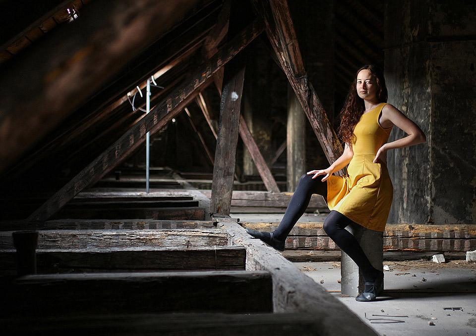 Soutěž nakonec vyhrály žluté šaty a tvárnice pod vikýřem. S Ráďou a černými punčochami jsou takřka neodolatelné.