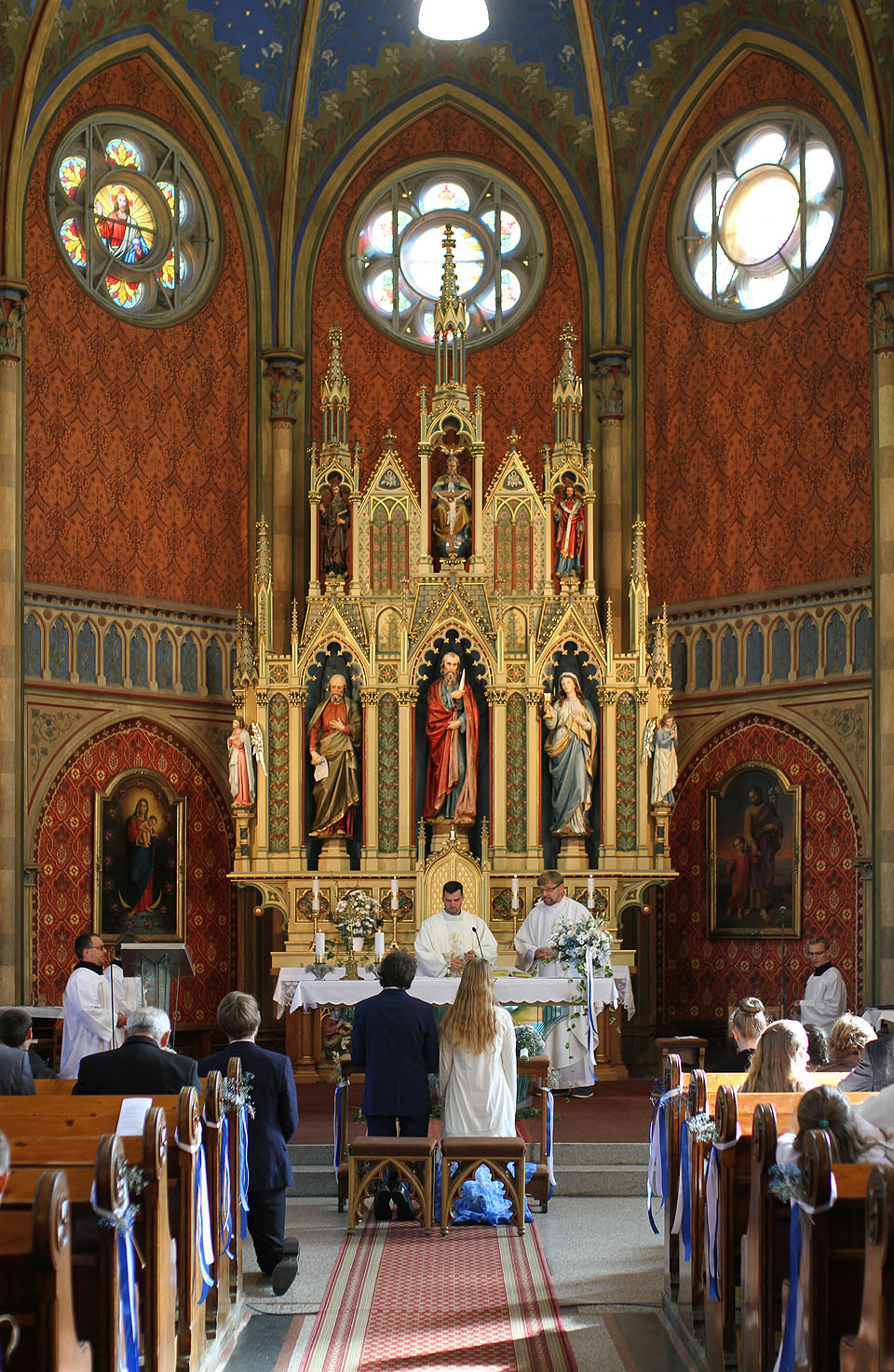 Svatební obřad se konal v kostele svatého Bartoloměje v <a href="/Tema/Kopřivnice">Kopřivnici</a> z roku 1895.