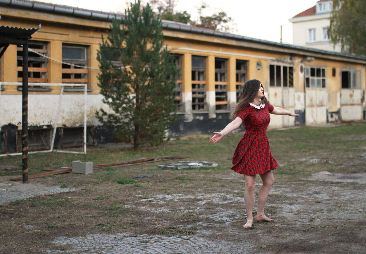 Kawi se samou radostí roztančila.