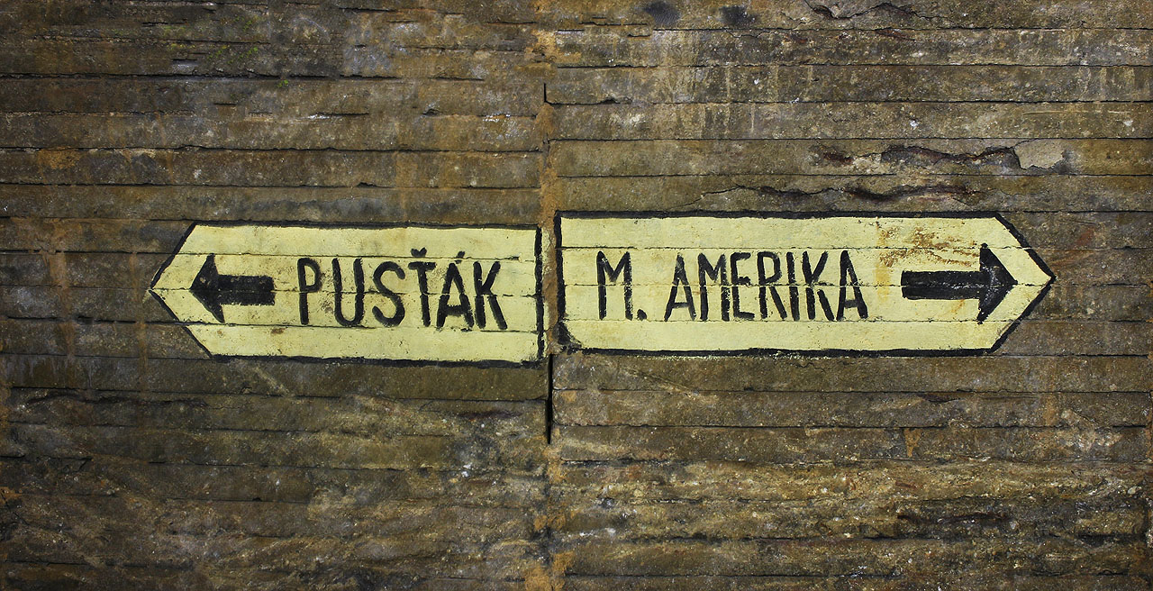 Nacházíme se v zadní - západní části podzemního systému za Malou Amerikou. Cesta k čelbě štoly je několikanásobně zavalená, což zavdalo příčinu vzniku mnoha tajemných pověstí.