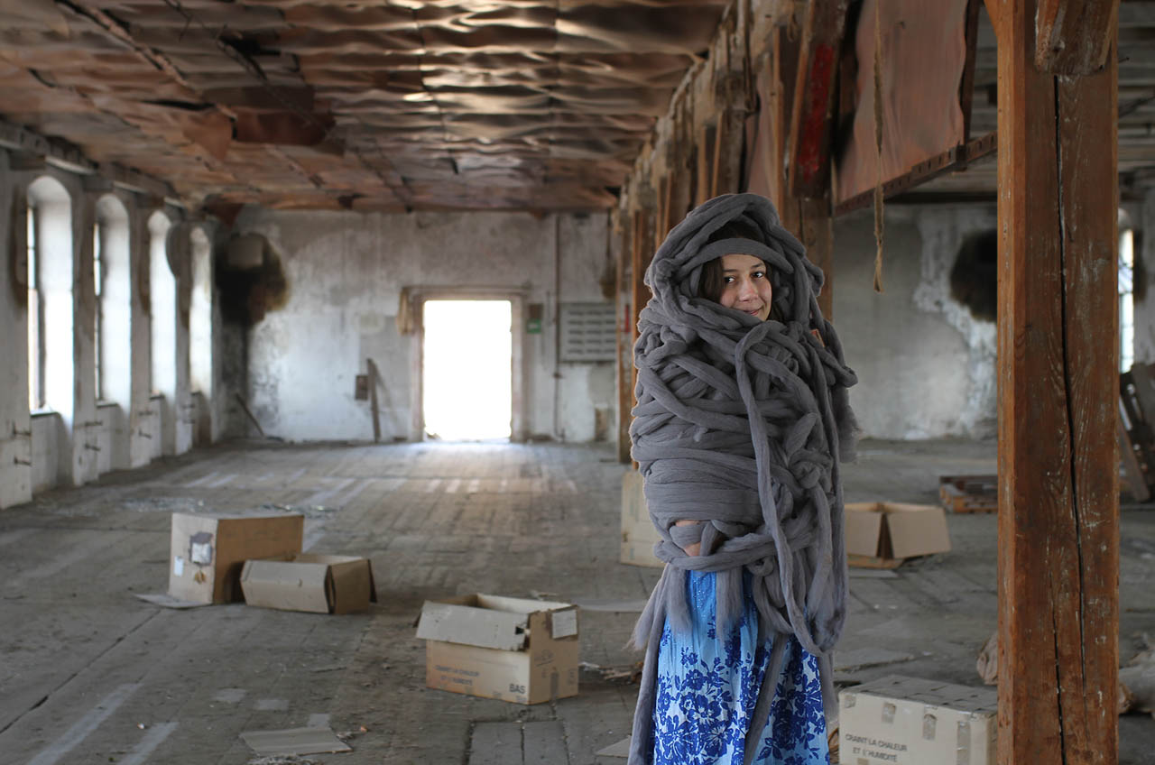 Skoro jako plášť z myších kožíšků.