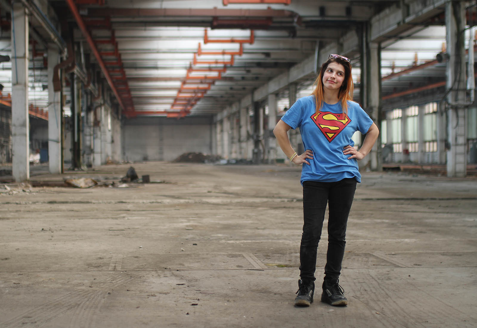 Co ten protivný fotograf zase chce?