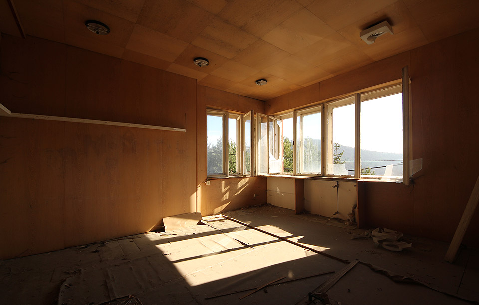 Slunko se sem už od rána dralo s nebývalou (jarní) silou.