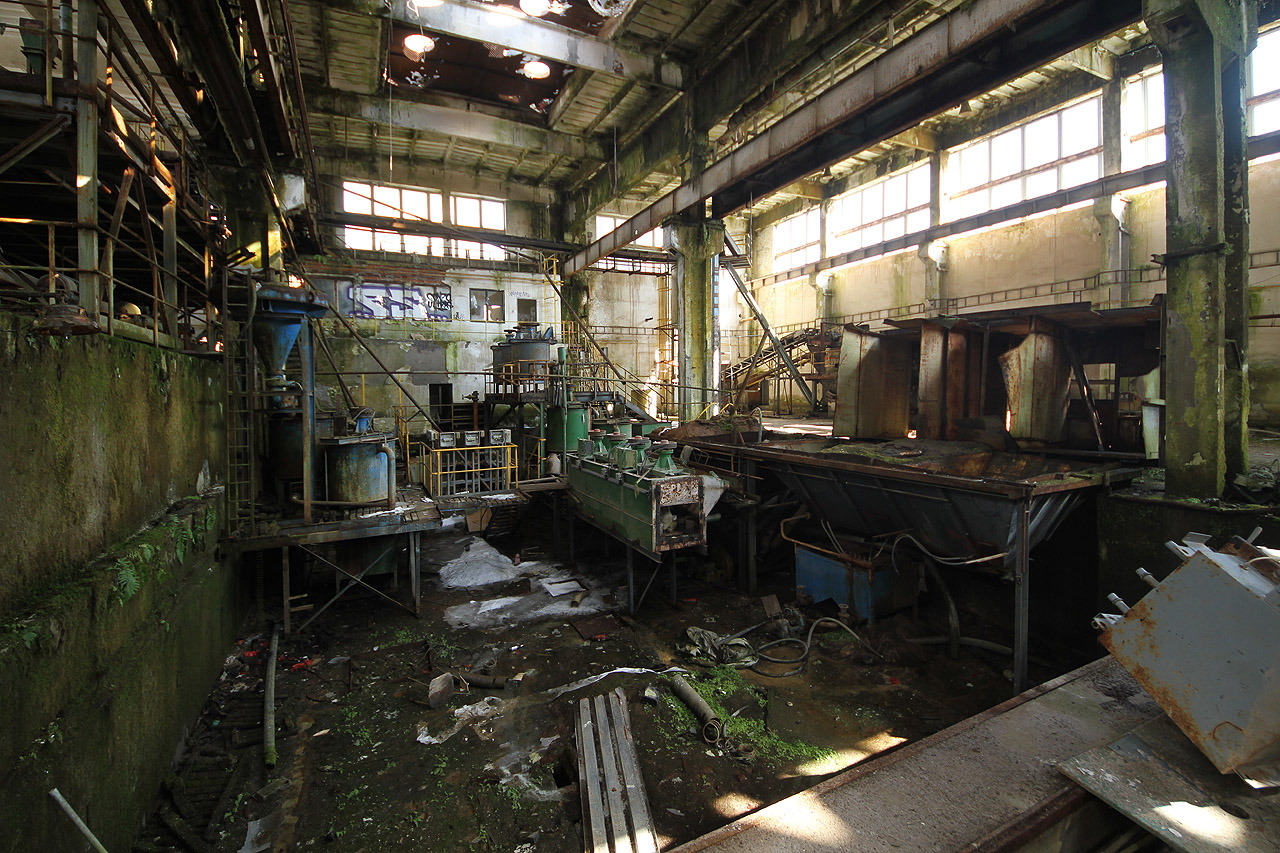 Tak to vypadá pod nimi.