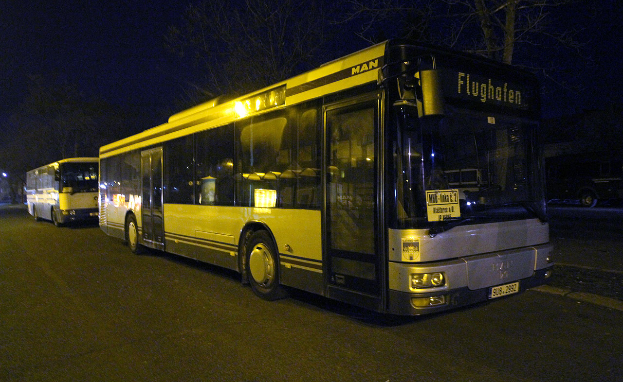 Autobus MHD Klášterec nás šokoval - podobně jako na <a href="/Tema/Ukrajina">Ukrajině</a> tu provozují německé ojetiny včetně původních nápisů.
