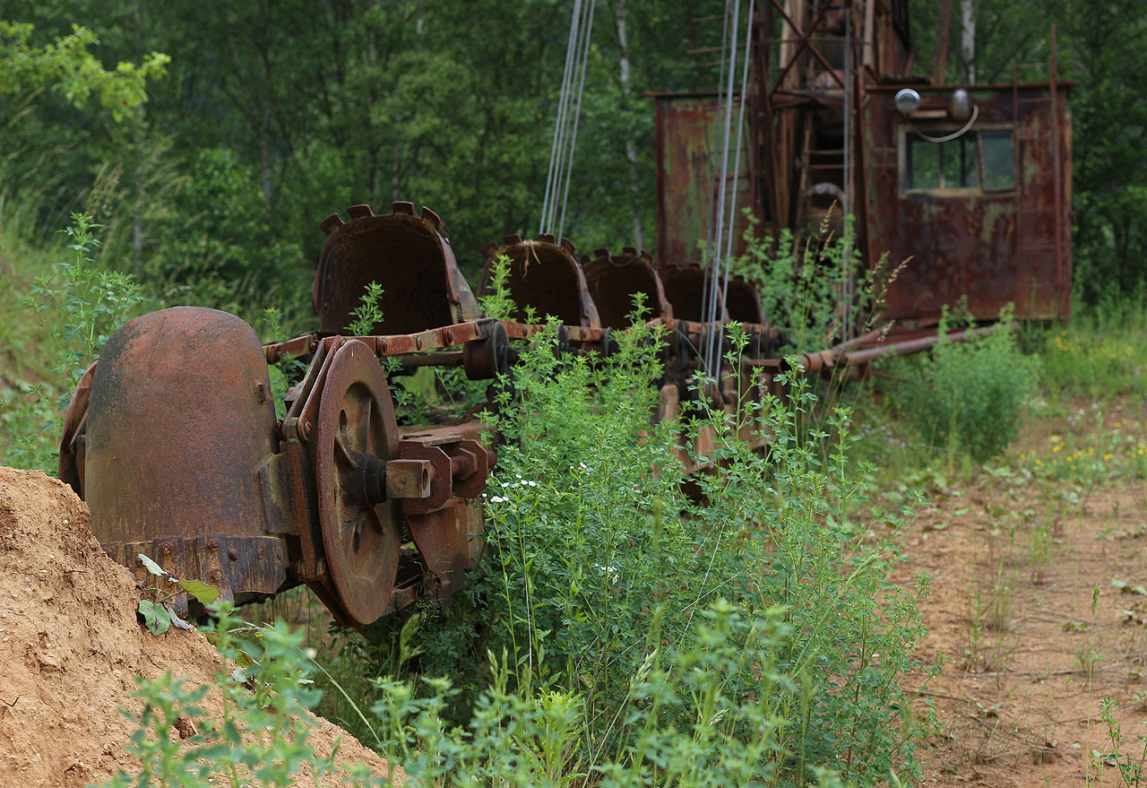 Cihlářská hlína se v místním hliníku těžila seškrabováním v povrchových vrstvách.