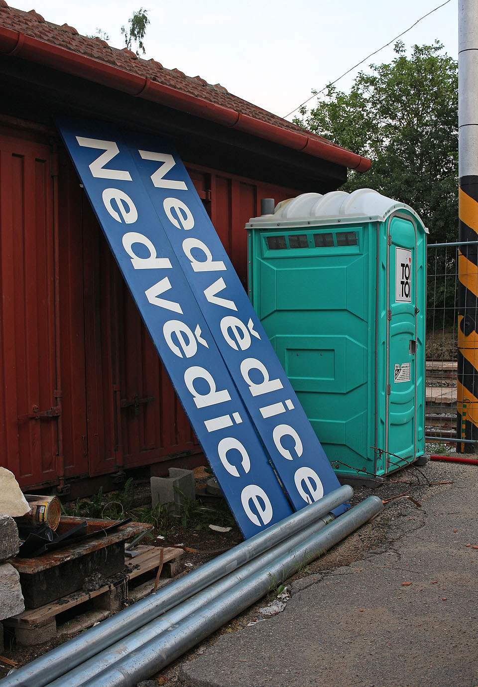 Nedvědice, Nedvědice!