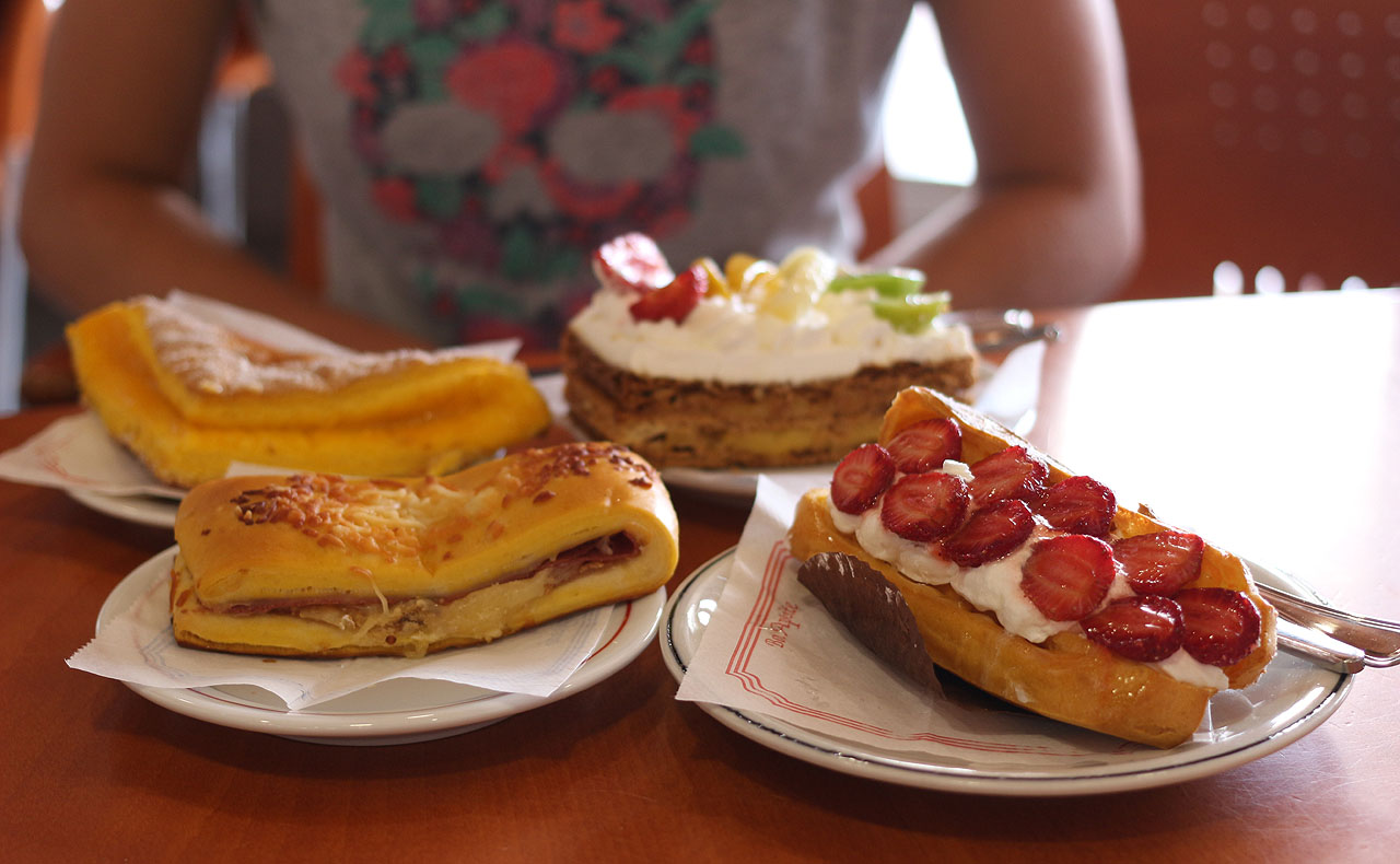 Co je zde ale úplně nejlepší, jsou ovocné zákusky za jedinečné ceny.