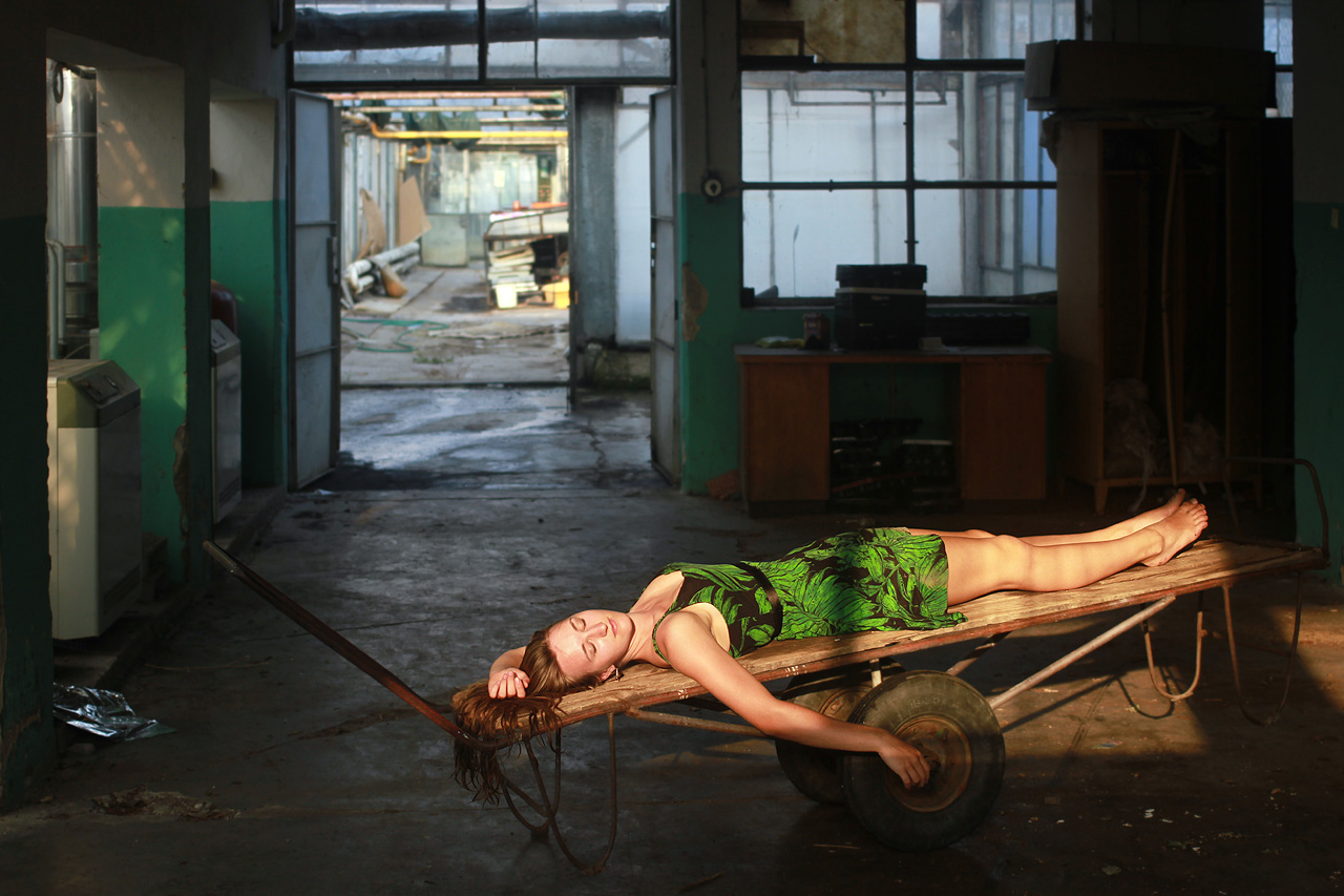 Úterní odpoledne patřilo k nejteplejším, jaká jsem zažil. Ve sklenících bylo k zalknutí a bylo téměř jasné, že z toho musí být pořádná bouřka.