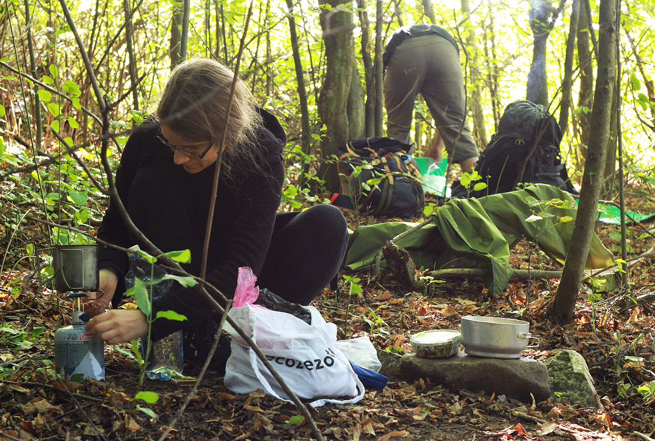 Přespání nad Margecanami a Jitčin ranní čaj k snídani.
