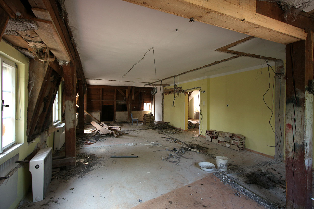 Takový podkrovní pokojík by si přálo snad každé brněnské dítě.