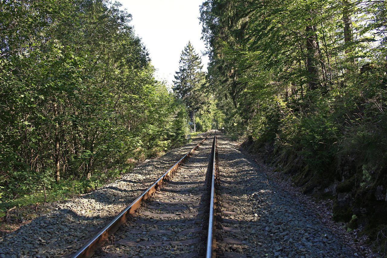 Blížím se ke Karlovicím.