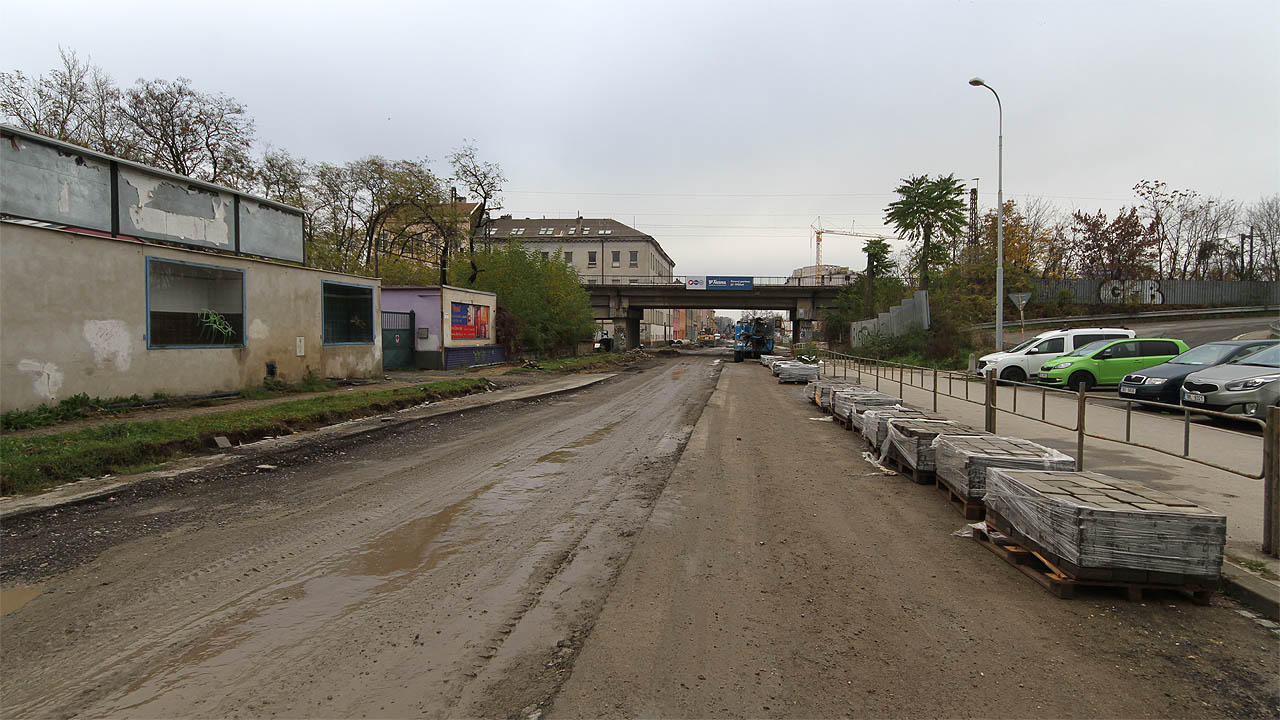 Dnes trpí čtvrť opakovanými vlnami nezájmu města Brna o vlastní historii. Bourají se tu krásné domy městské i soukromé jeden za druhým a obvykle bez náhrady.