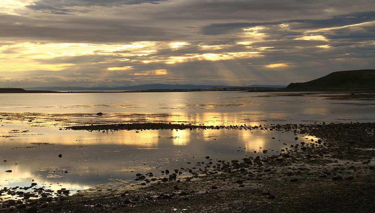 Po necelých dvou dnech putování jsme dorazili do městečka Porvenir, které působilo naprosto skandinávským dojmem.