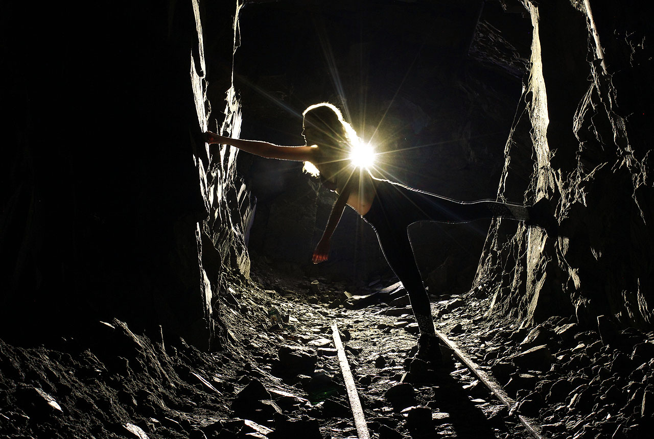 A pozůstatky úzkokolejky, samozřejmě.