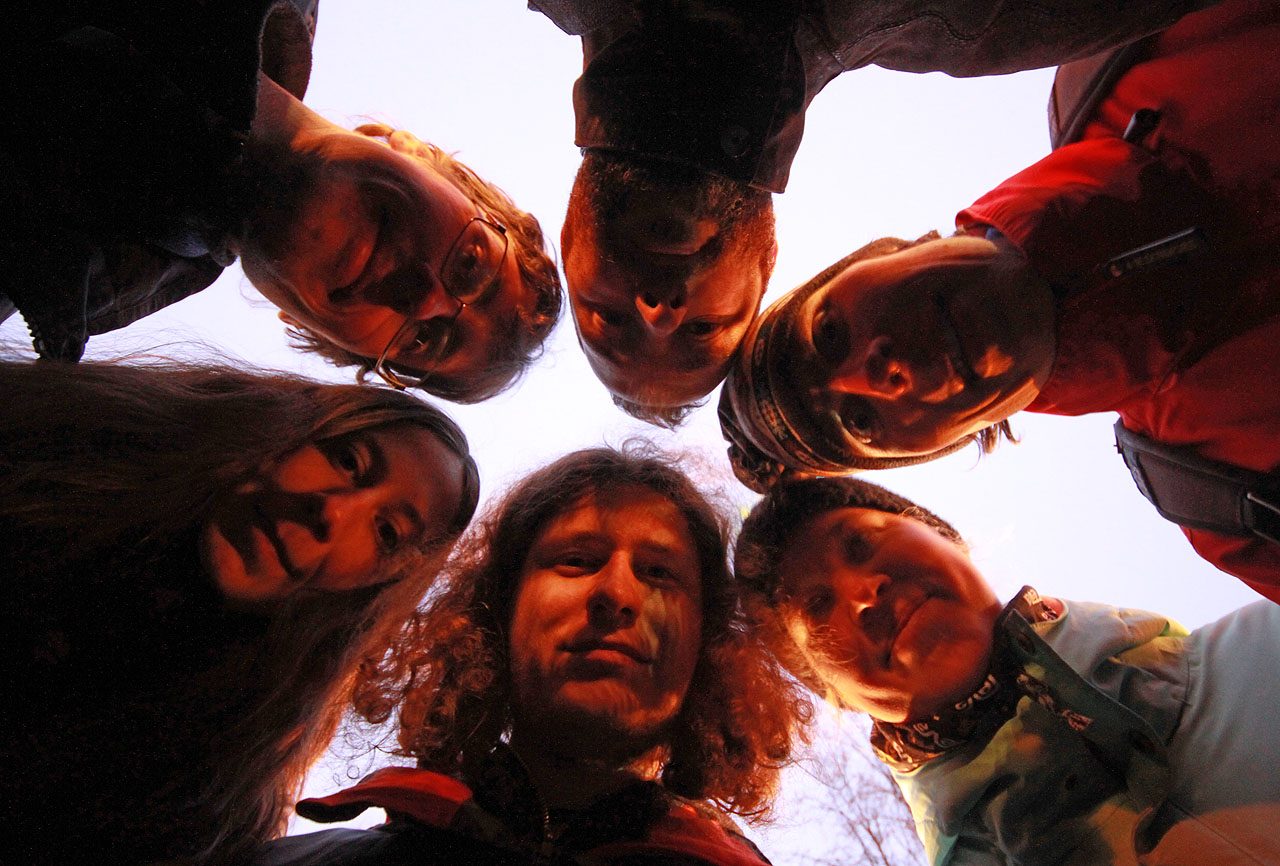 První společný večer ve městě a netradiční foto na hlavní proměnádě před stánkem s trdelníkem.